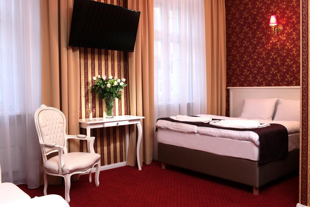 Hotel Court Park Nysa Luaran gambar